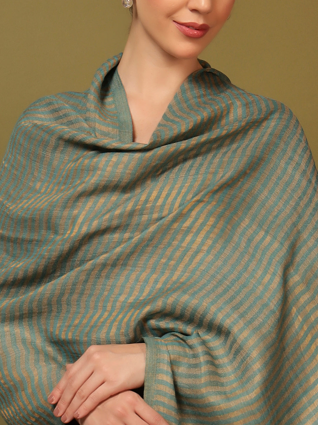 Pashmoda Women Golden Eclipse Reversible Zari Moonlight Fine Wool Stole (Size: 71x203 Cm)