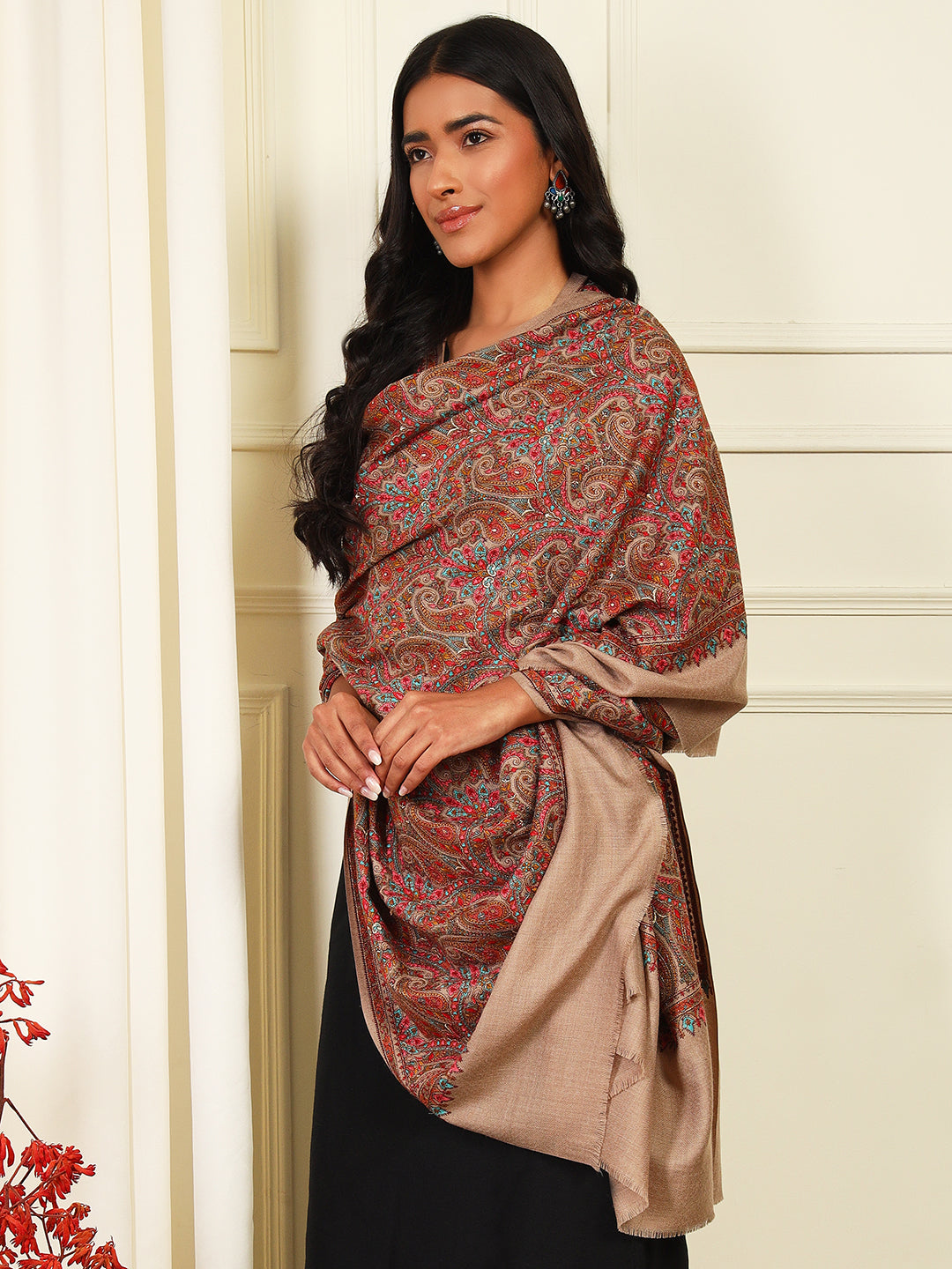 Pashmoda Womenƒ??s Aabroo 100% Fine Wool Sozni Hand Embroidered Shawl (Size: 101x203 Cm)