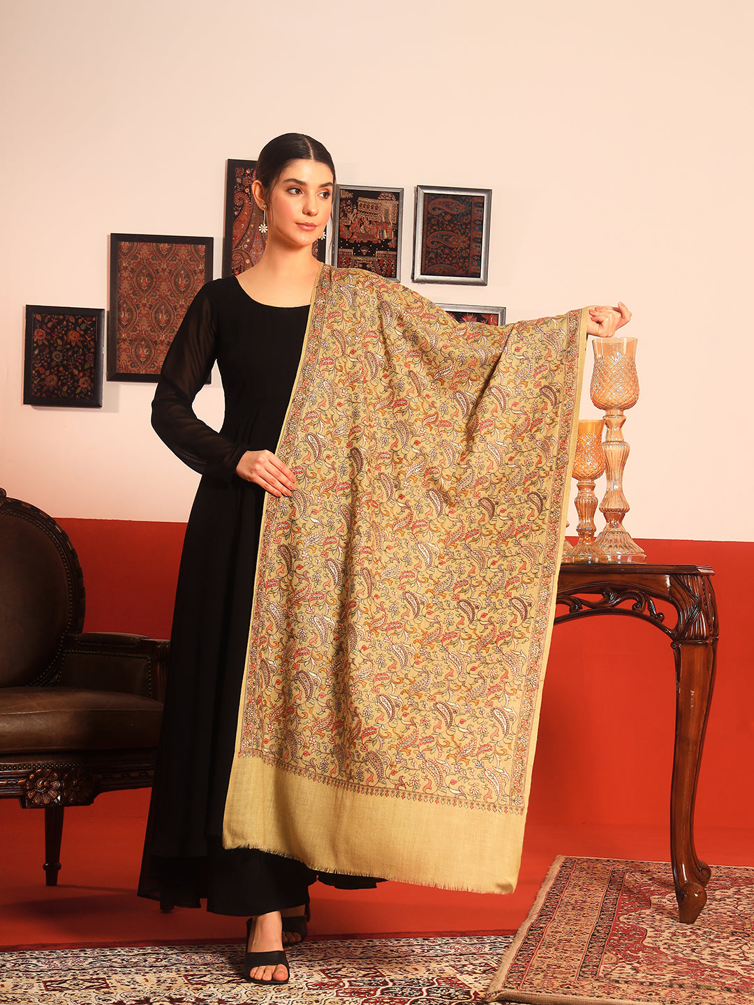 Pashmoda Womenƒ??s 100% Pure Wool Sozni Hand Embroidered Stole (Size: 71x203 cm)
