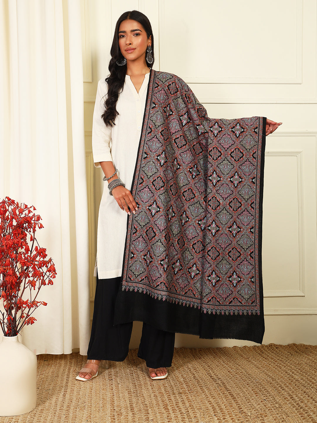Pashmoda Womenƒ??s Zaira 100% Fine Wool Sozni Hand Embroidered Shawl (Size: 101x203 Cm)