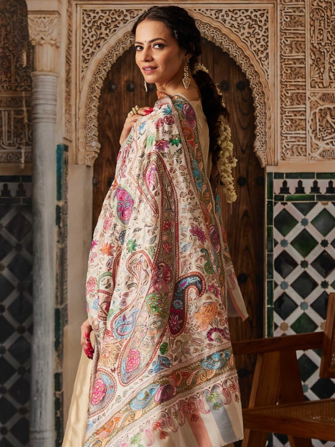 Women Naaz Kalamkari Embroidered Shawl (Size: 101x203 CM)