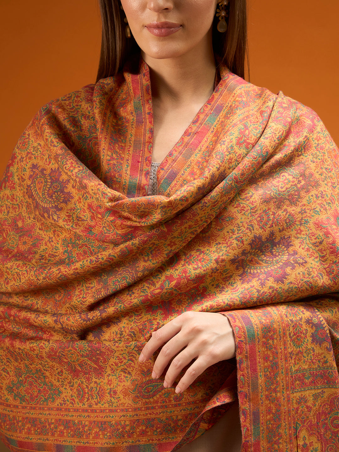 Women Shahkaar Gulistan kaani stole