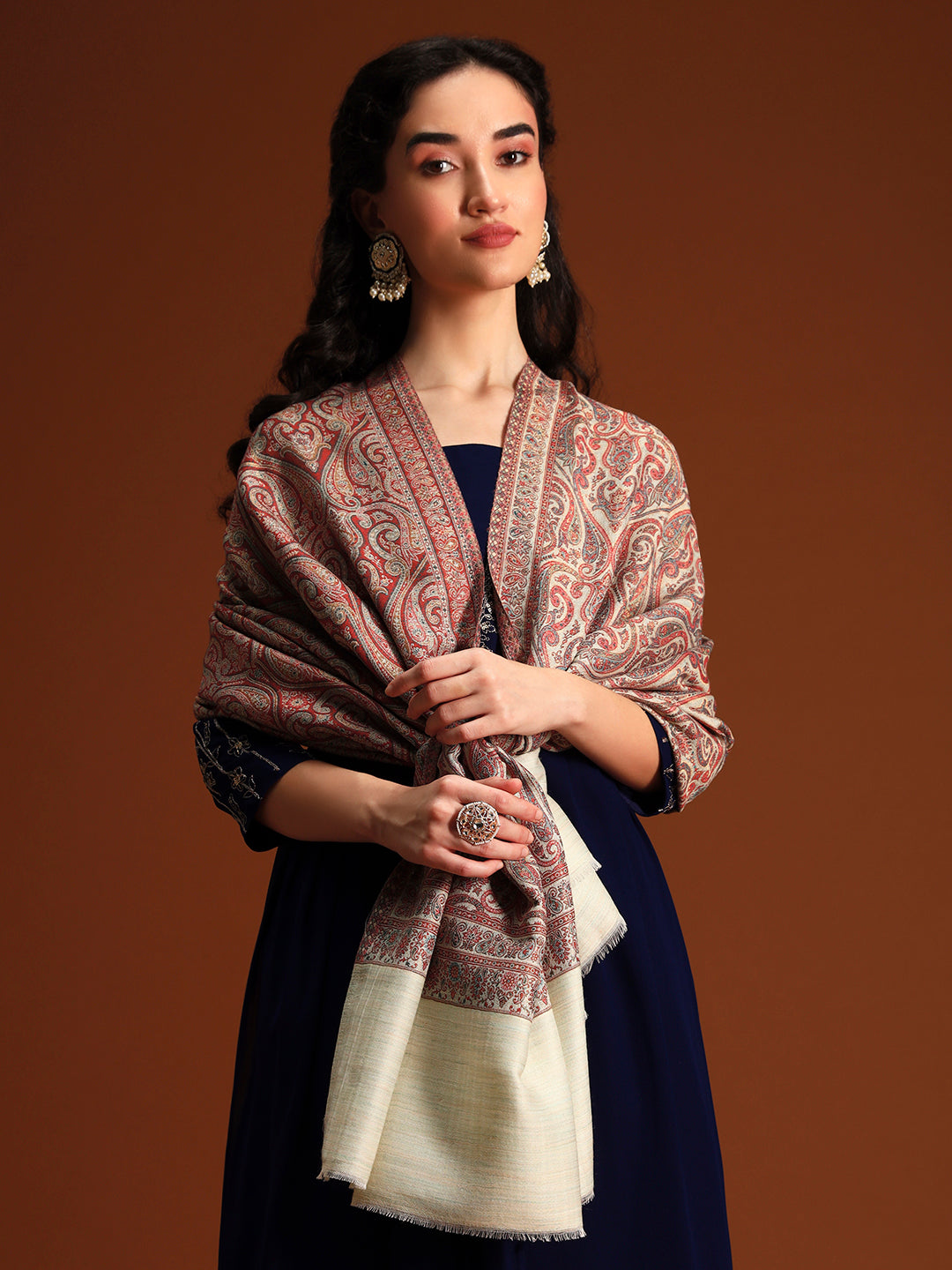 Women Regalis Zari Reversible Kaani Fine Wool Shawl