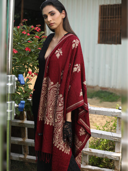 Women's Firdousi Aari Embroidered Kashmiri Stole (Size: 71x203 cm)