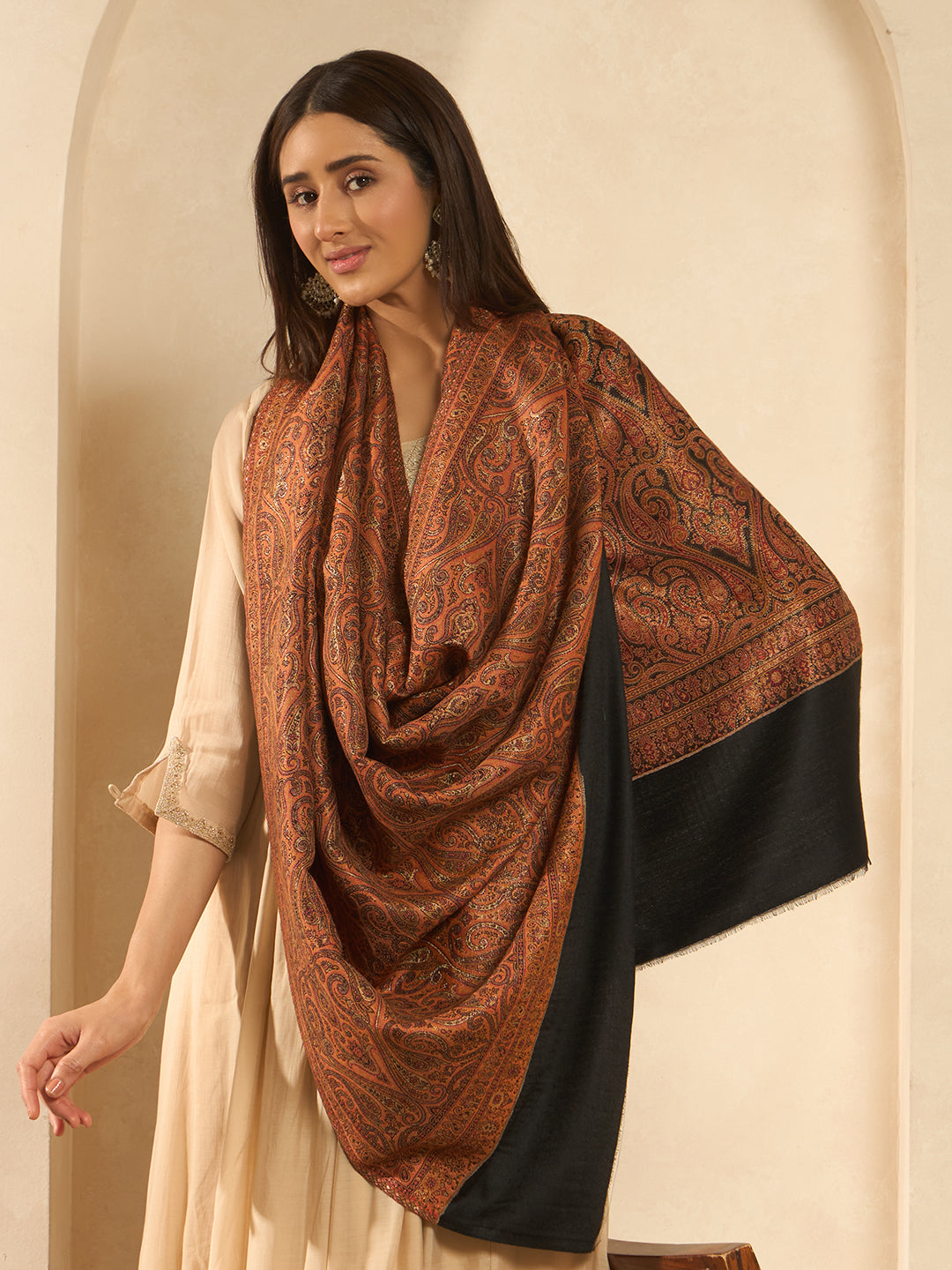 Women Regalis Zari Reversible Kaani Fine Wool Shawl
