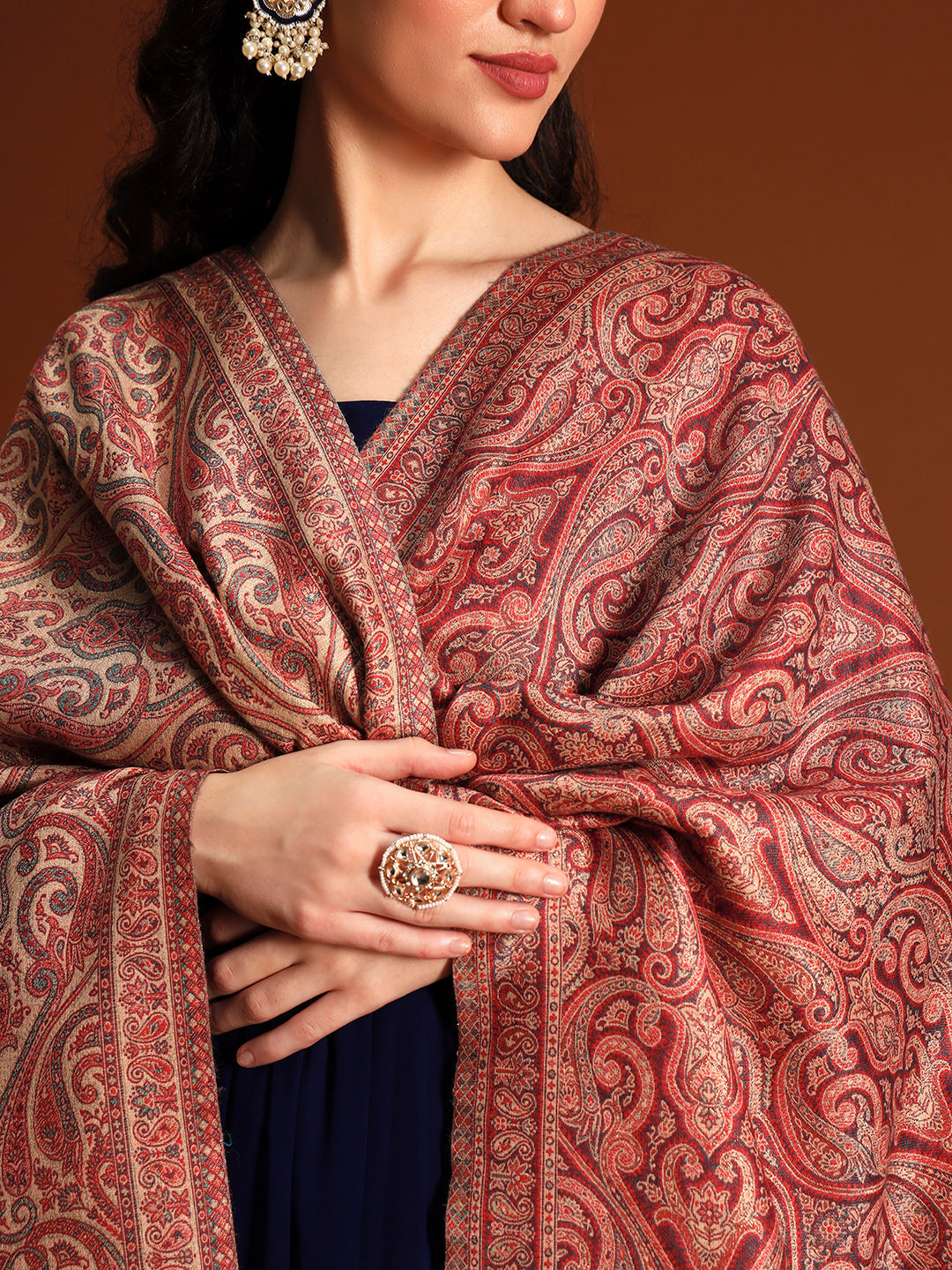 Women Regalis Zari Reversible Kaani Fine Wool Shawl
