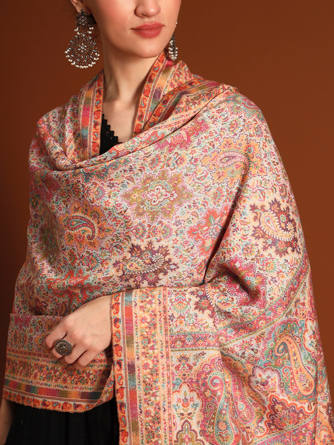 Women Shahkaar Gulistan kaani stole