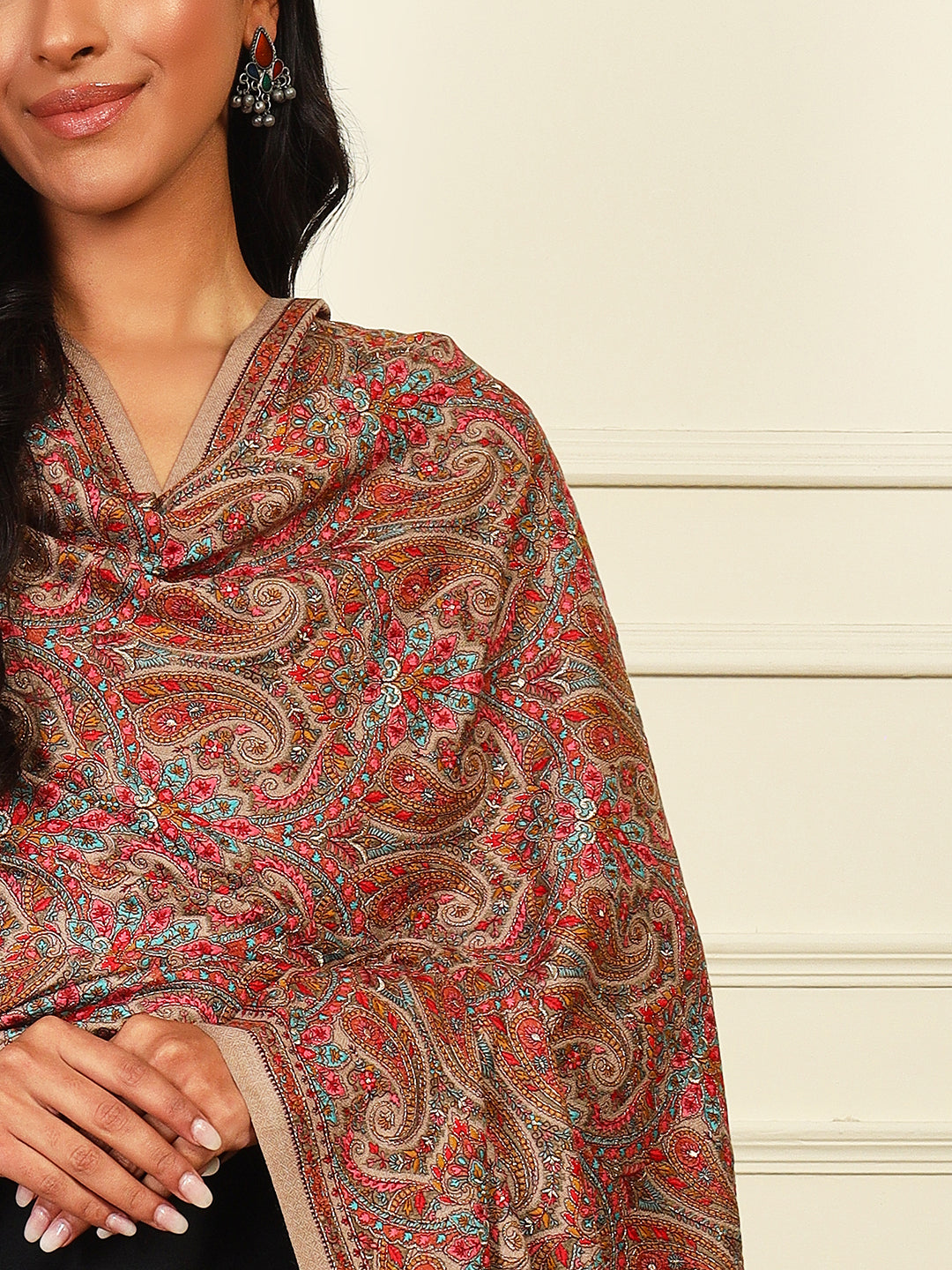 Pashmoda Womenƒ??s Aabroo 100% Fine Wool Sozni Hand Embroidered Shawl (Size: 101x203 Cm)