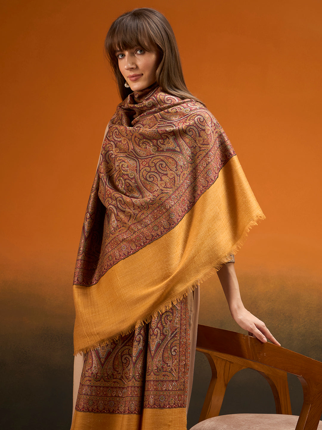 Women Regalis Zari Reversible Kaani Fine Wool Shawl