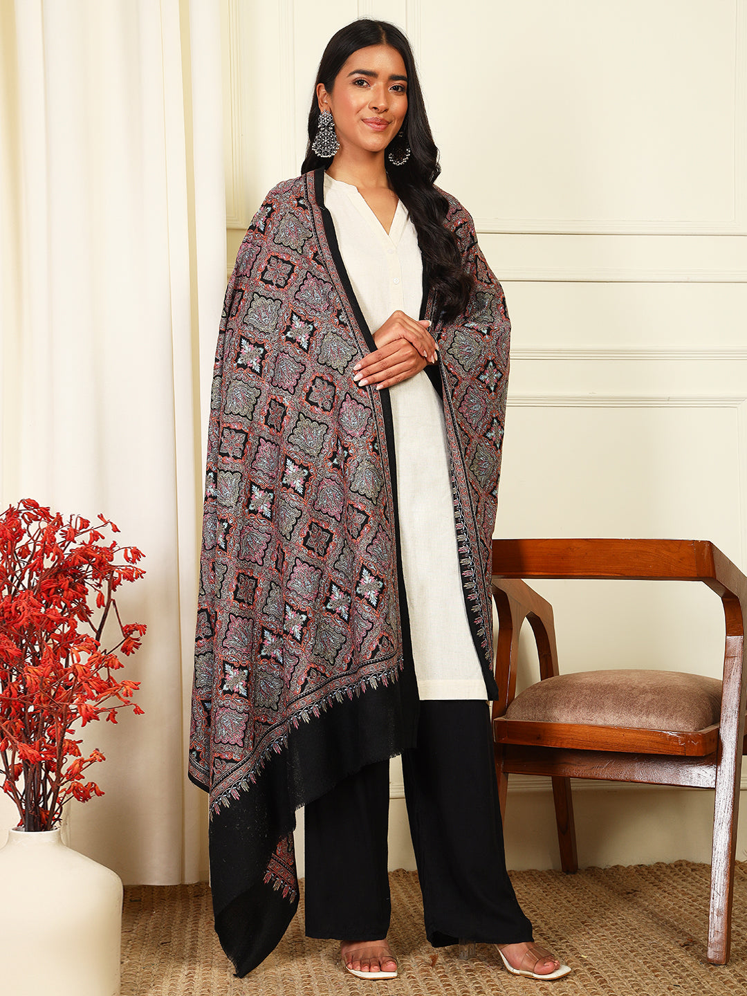 Pashmoda Womenƒ??s Zaira 100% Fine Wool Sozni Hand Embroidered Shawl (Size: 101x203 Cm)