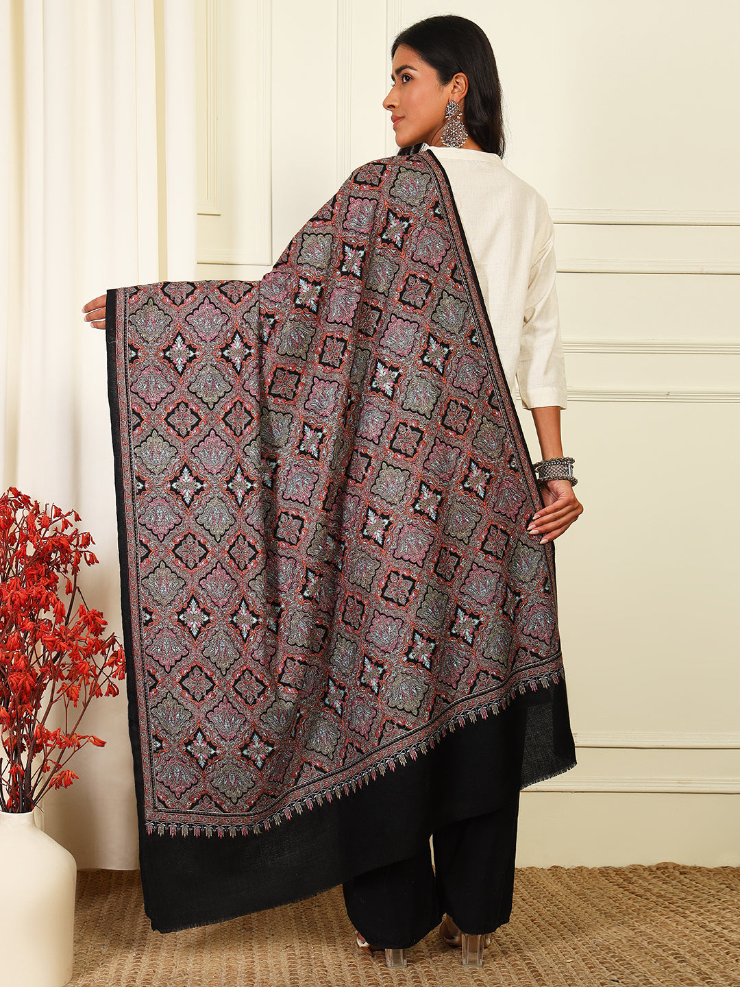 Pashmoda Womenƒ??s Zaira 100% Fine Wool Sozni Hand Embroidered Shawl (Size: 101x203 Cm)
