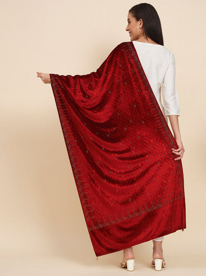 Womenƒ??s Makhamli Velvet Crystal Embellished Stole (Size 71X203 cms )