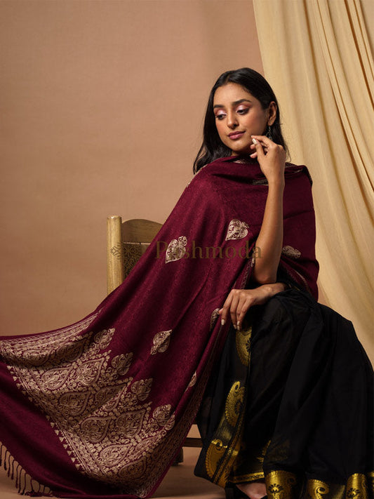 Gift Box of Shalimaar Kashmiri Aari Embroidery Stole (Size: 71X203 CM)